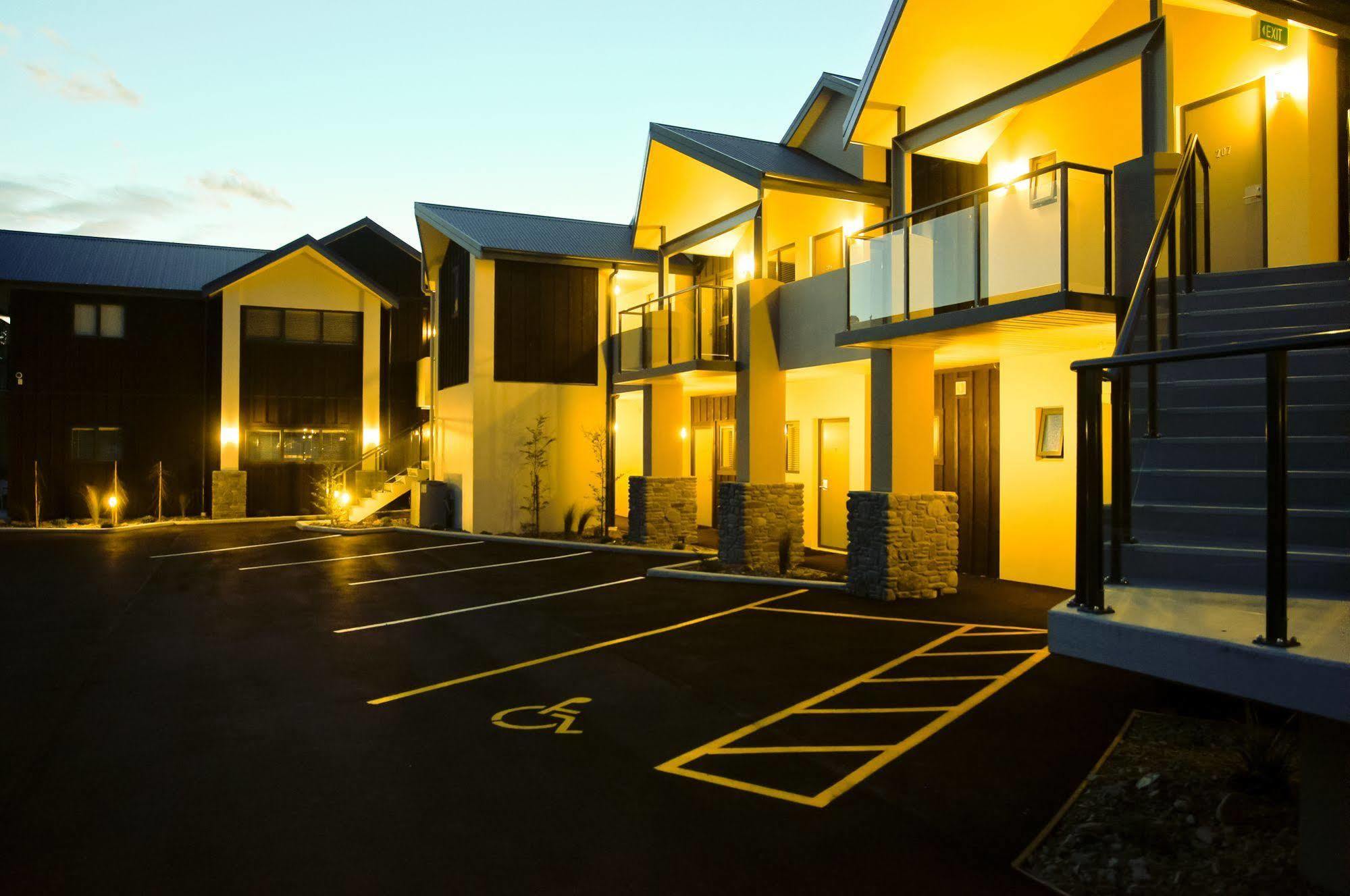 The St James Premium Accommodation Hanmer Springs Eksteriør billede